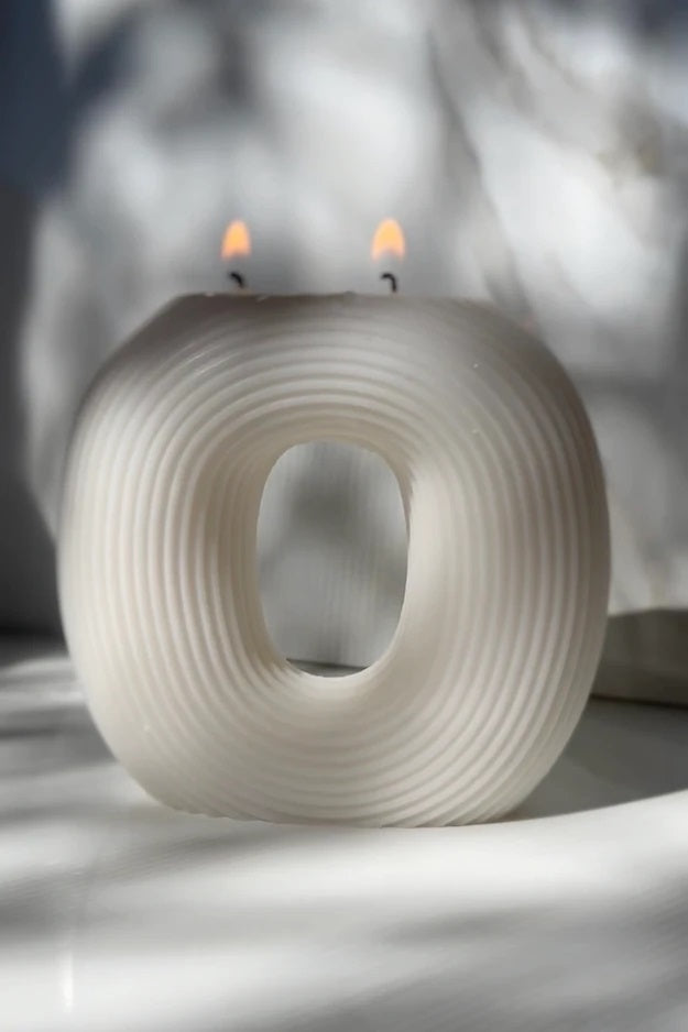 Geo O ribbed Candle in Ivory
