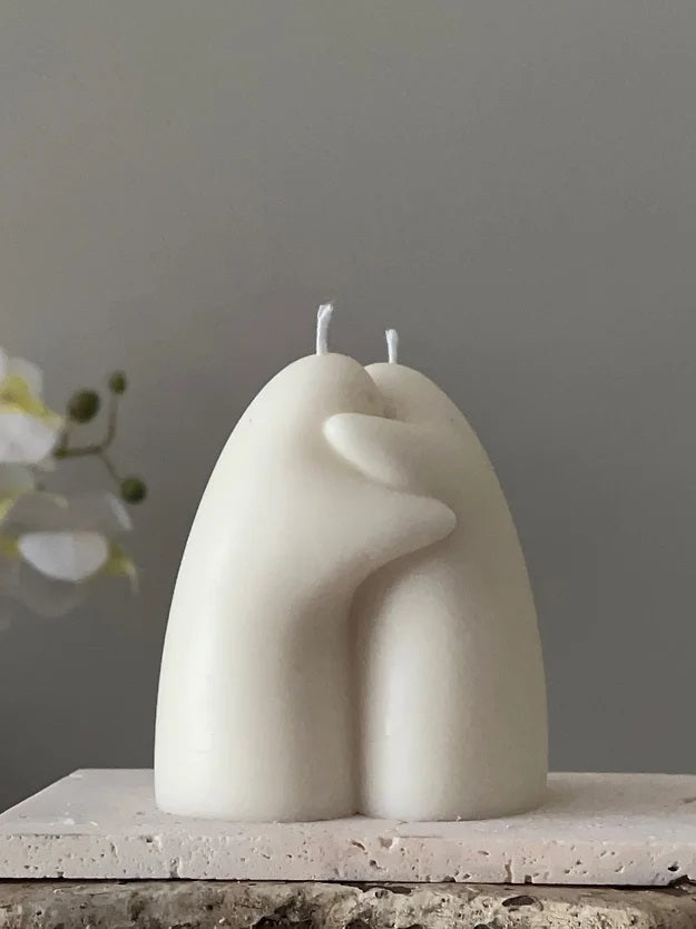 Hugging Friends Candle in Multiple Colors