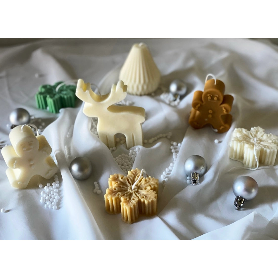 Set of Three Snowflake Candles in Ivory