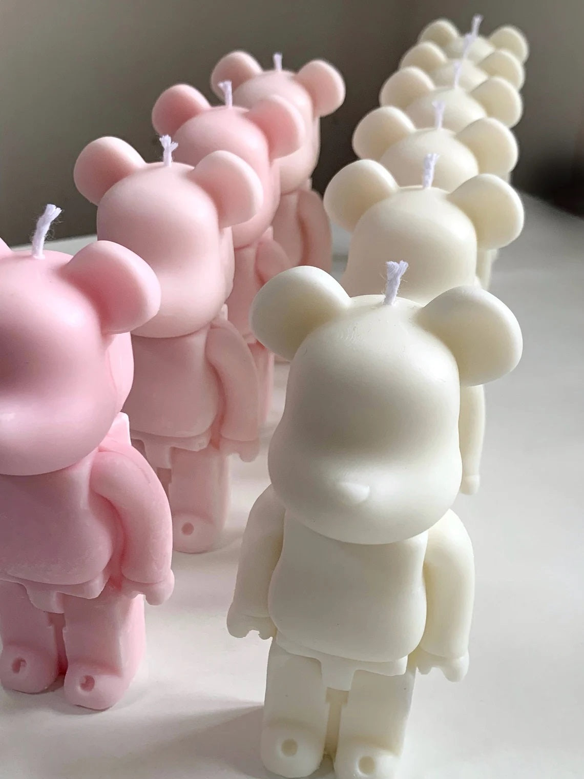 Pop Art Kawz Candle in Ivory