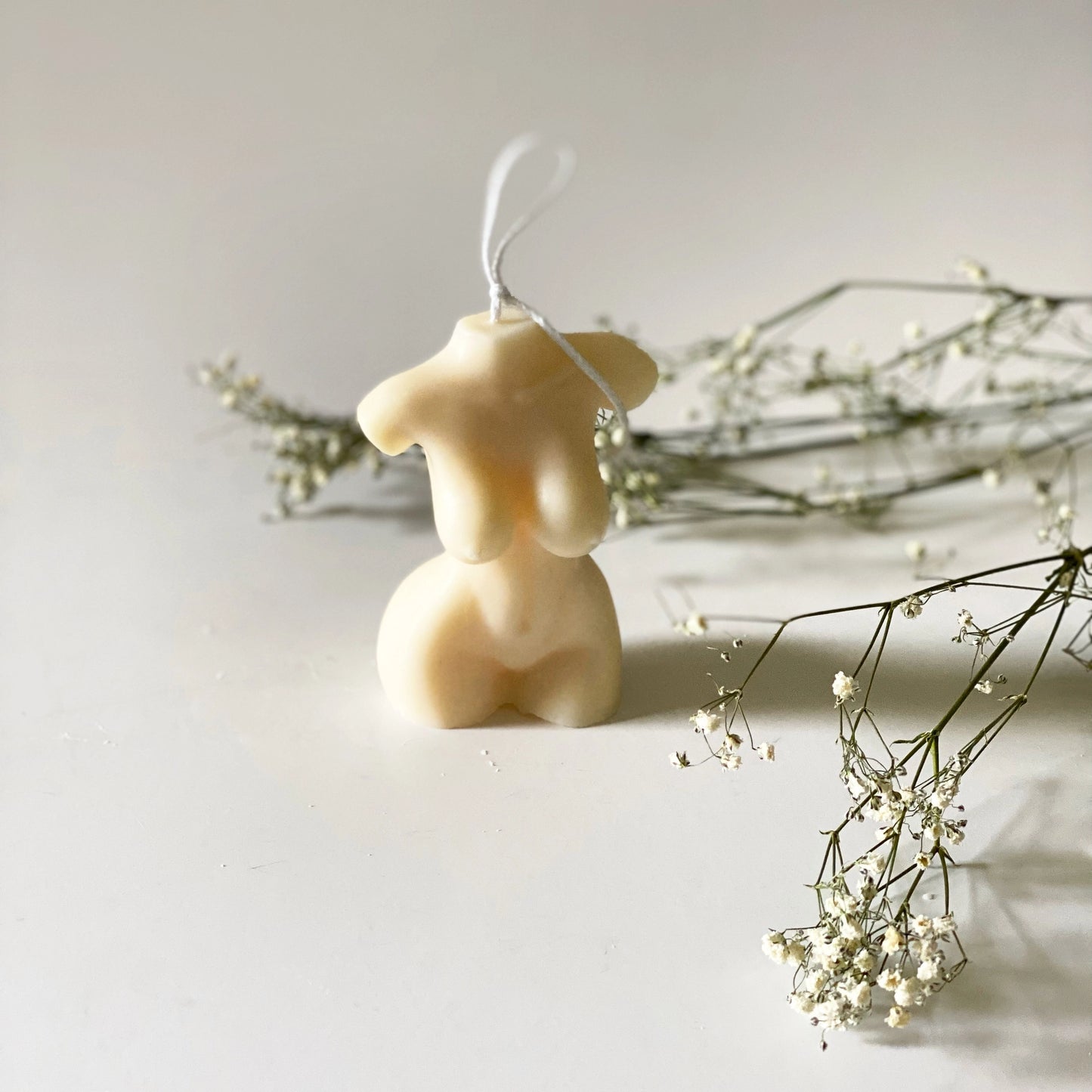 Small Body Candle in Ivory