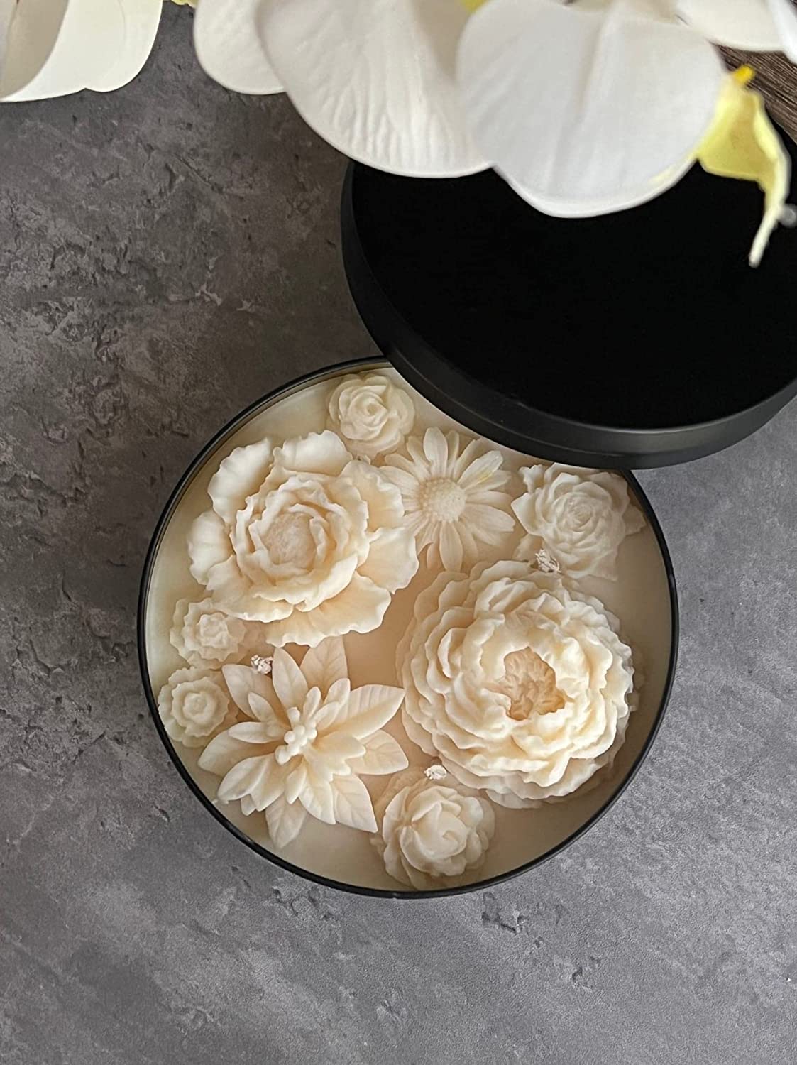 Sculpted Flower Candle 4 Wicks