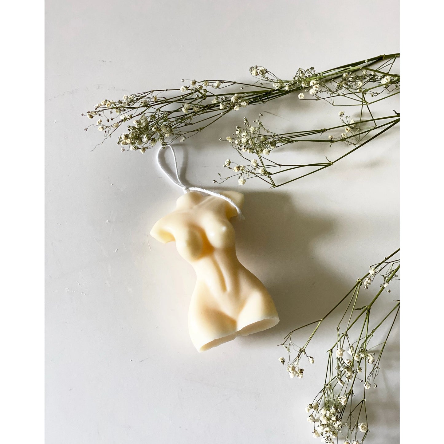 Small Body Candle in Ivory